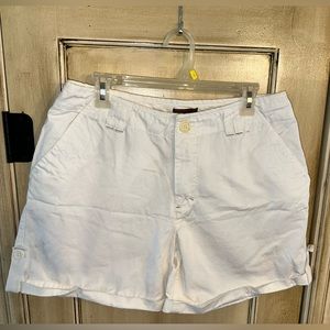 Women's Duck Head Large White Casual Shorts
